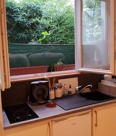 Charming In A Courtyard In Apartamento París