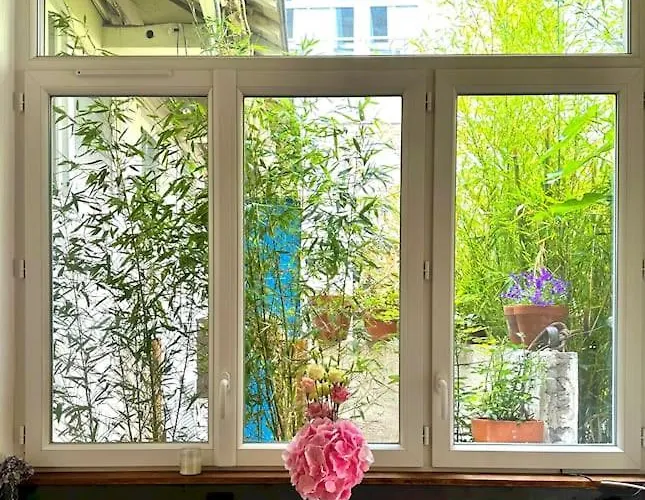 Apartament Charming In A Courtyard In *