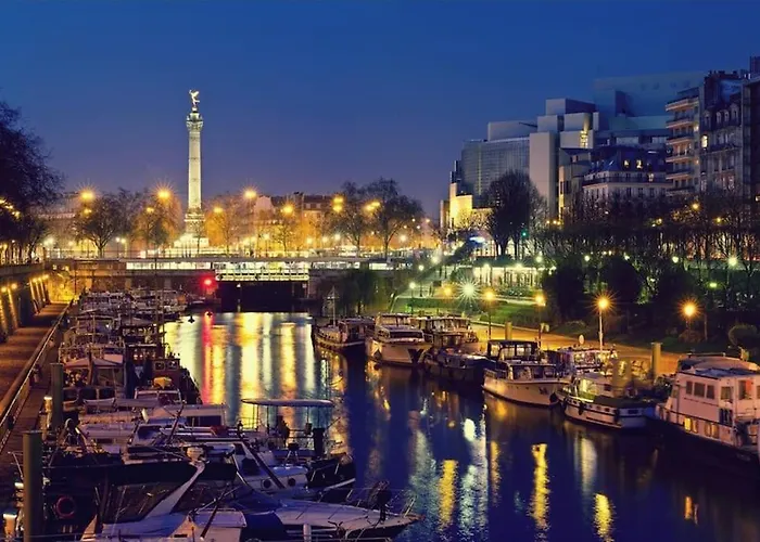 Charming In A Courtyard In Apartament Paryż
