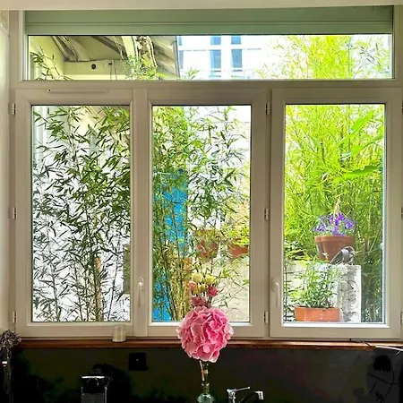Apartment Charming In A Courtyard In *